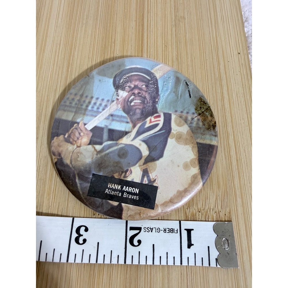 Vintage Hank Aaron Atlanta Braves 3 Inch Pinback Button Baseball Memorabilia
